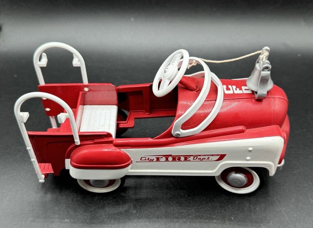 Vintage Hallmark 2001 Mini Kiddie Car Classics 1955 Murray Fire Truck No Box S1